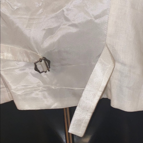 Vest - Picture 4 of 4